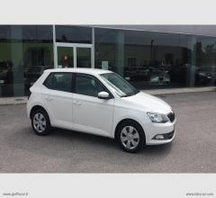 Skoda fabia 1.4 tdi 90 cv autocarro n1 4 posti