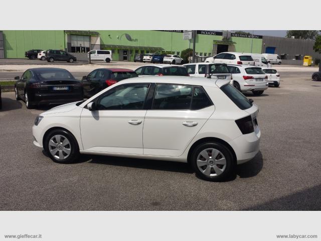 Auto - Skoda fabia 1.4 tdi 90 cv autocarro n1 4 posti
