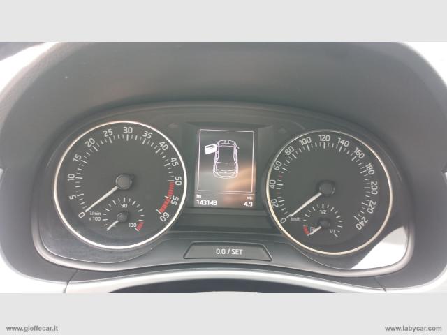 Auto - Skoda fabia 1.4 tdi 90 cv autocarro n1 4 posti