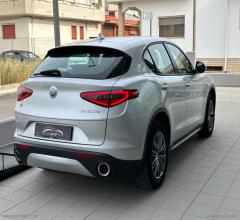 Auto - Alfa romeo stelvio 2.2 t.diesel 180 cv at8 q4 bus.