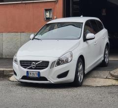 Auto - Volvo v60 drive