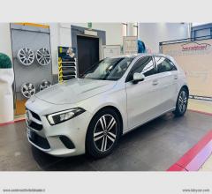 Auto - Mercedes-benz a 180 d automatic 4p. executive
