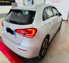 Auto - Mercedes-benz a 180 d automatic 4p. executive