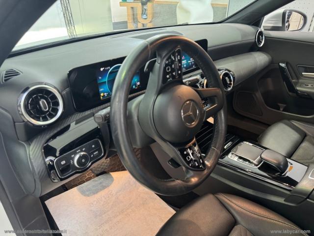 Auto - Mercedes-benz a 180 d automatic 4p. executive