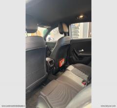 Auto - Mercedes-benz a 180 d automatic 4p. executive