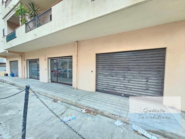 Appartamenti in Vendita - Attività commerciale in affitto a reggio di calabria gebbione