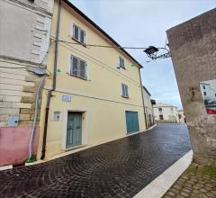Appartamenti in Vendita - Casa indipendente in vendita a sedini centro storico