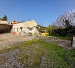 Appartamenti in Vendita - Locale commerciale in vendita a sassari centro