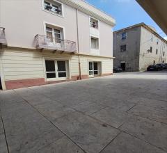 Appartamenti in Vendita - Locale commerciale in vendita a porto torres centro