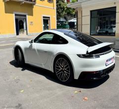 Auto - Porsche 911 carrera