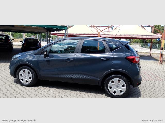 Auto - Renault captur 1.5 dci 8v 90 cv s&s wave