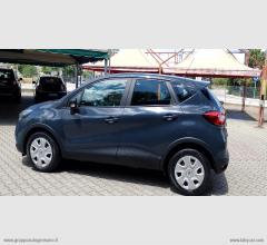 Auto - Renault captur 1.5 dci 8v 90 cv s&s wave