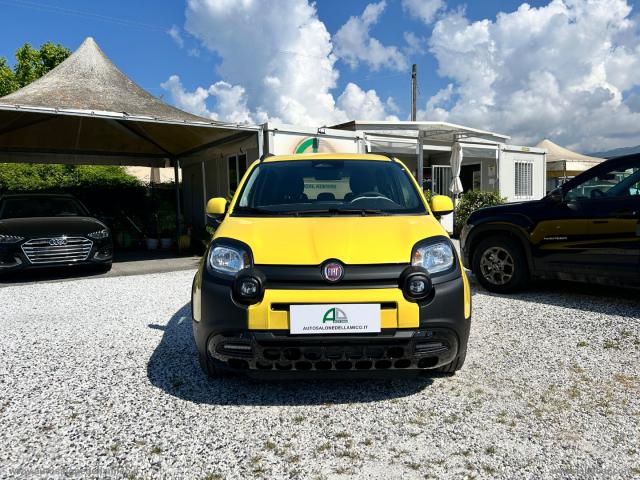 Auto - Fiat panda 1.0 hybrid pandina