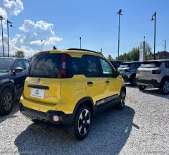 Auto - Fiat panda 1.0 hybrid pandina