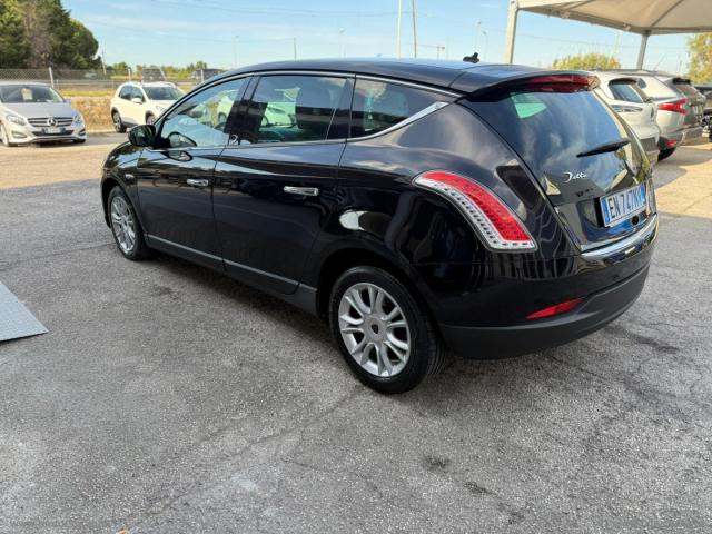 Auto - Lancia delta 1.6 mjt dpf oro