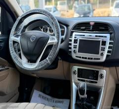 Auto - Lancia delta 1.6 mjt dpf oro