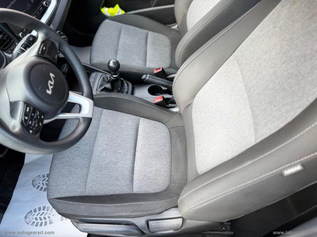 Auto - Kia stonic 1.2 dpi style
