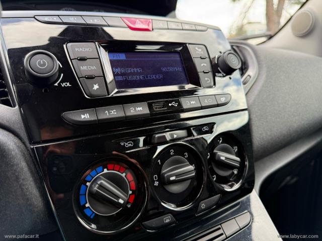 Auto - Lancia ypsilon 1.0 firefly 5p.s&s hyb. eco a.f.