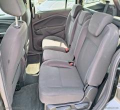 Auto - Ford c-max7 1.5 tdci 120 cv s&s business