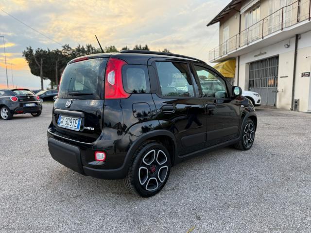 Auto - Fiat panda 1.0 firefly s&s hybrid city cross