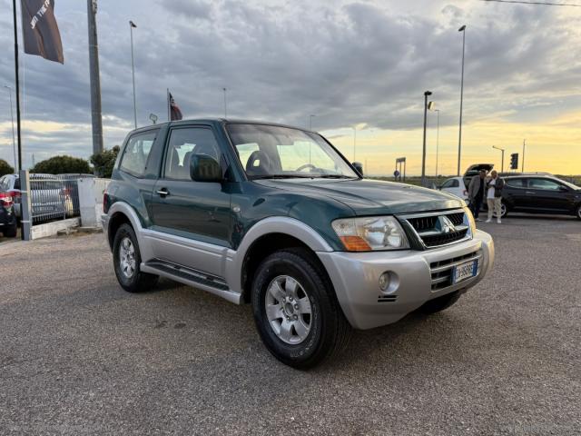 Mitsubishi pajero 3.2 16v di-d 3p. a/t intense