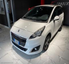 Auto - Peugeot 5008 1.6 hdi 7 posti 115 cv business