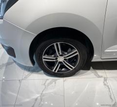 Auto - Peugeot 5008 1.6 hdi 7 posti 115 cv business