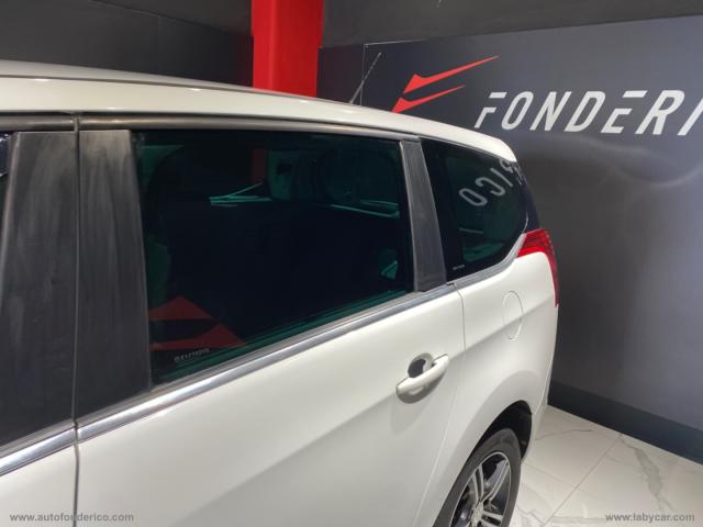 Auto - Peugeot 5008 1.6 hdi 7 posti 115 cv business