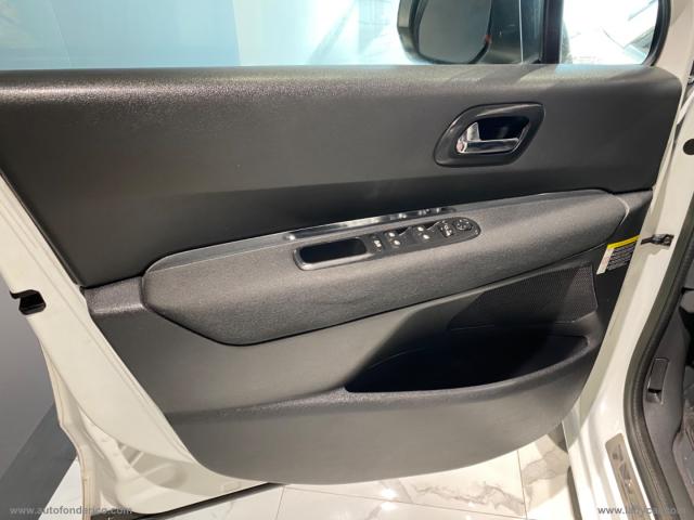 Auto - Peugeot 5008 1.6 hdi 7 posti 115 cv business
