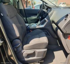 Auto - Peugeot 3008 1.6 hdi 112 cv allure