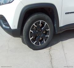 Auto - Jeep compass 1.3 t4 240cv phev at6 4xe trail.