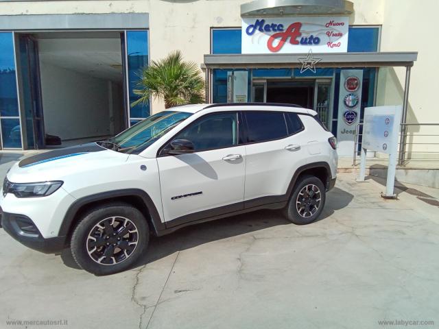 Auto - Jeep compass 1.3 t4 240cv phev at6 4xe trail.