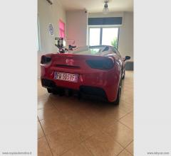 Auto - Ferrari 488 gtb