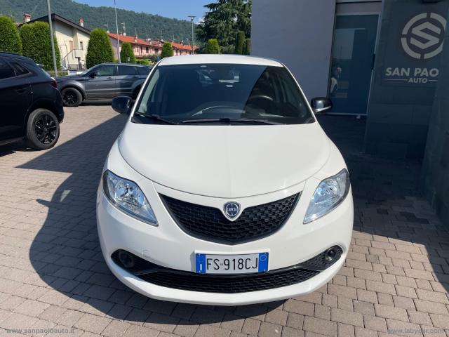 Auto - Lancia ypsilon 1.2 69 cv 5p. gold
