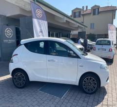 Auto - Lancia ypsilon 1.2 69 cv 5p. gold
