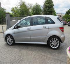 Auto - Mercedes-benz b 200 cdi automatic sport