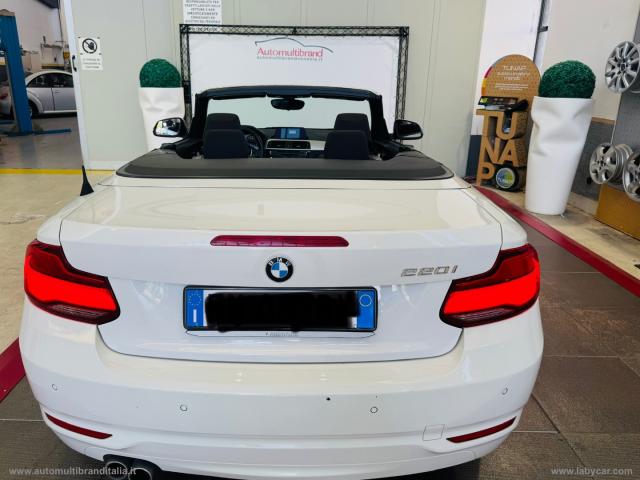 Auto - Bmw 220i cabrio luxury aut.