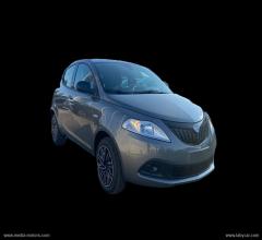 Lancia ypsilon 1.0 firefly 5p.s&s hyb. eco gold