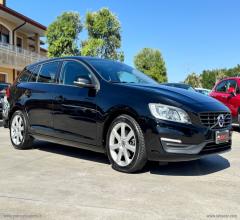 Auto - Volvo v60 d3 geartronic summum