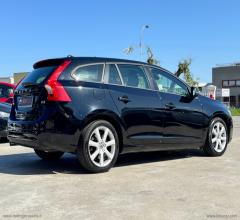 Auto - Volvo v60 d3 geartronic summum