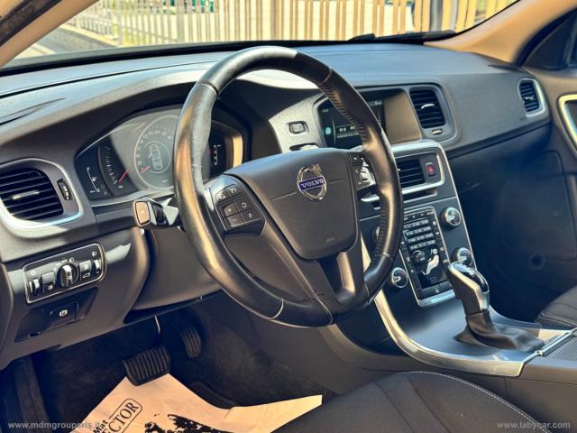 Auto - Volvo v60 d3 geartronic summum