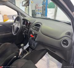 Auto - Fiat punto 1.4 8v 5p. easypower lounge gpl