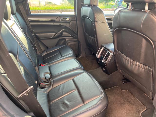 Auto - Porsche cayenne 3.0 diesel