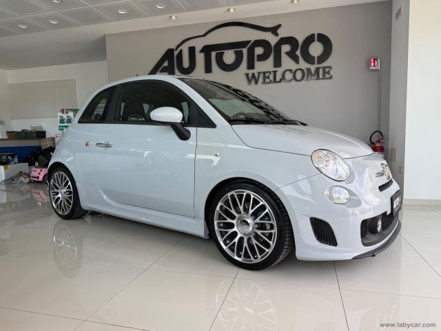 Auto - Abarth 500 1.4 turbo t-jet custom
