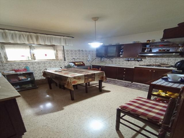 Appartamenti in Vendita - Casa indipendente in vendita a custonaci centro storico