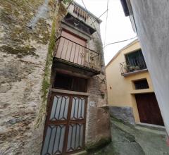Appartamenti in Vendita - Casa indipendente in vendita a marzi centro storico
