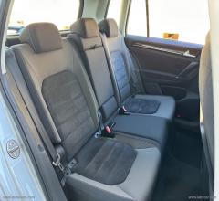 Auto - Volkswagen golf sportsvan 1.4 tsi highline bmt