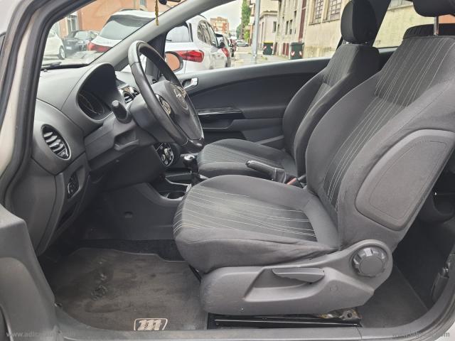 Auto - Opel corsa 1.2 3p. sport