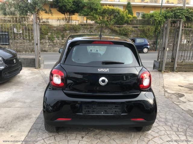 Auto - Smart forfour 70 1.0 passion