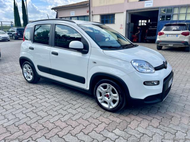 Auto - Fiat panda 1.0 firefly s&s hybrid city life